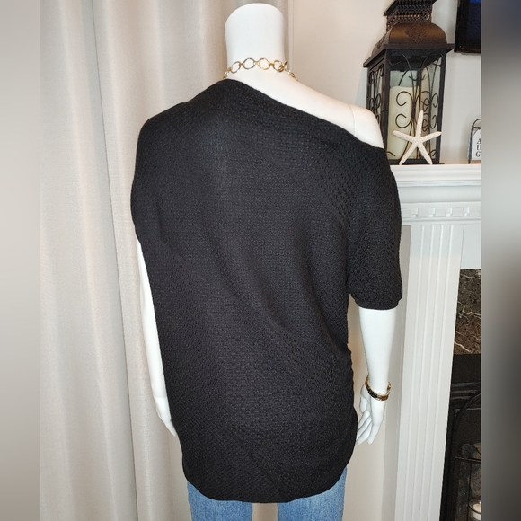 ANTHROPOLOGIE MOTH ASYMETRICAL OFF SHOULDER SWEATER, BLACK S - Picture 5 of 9